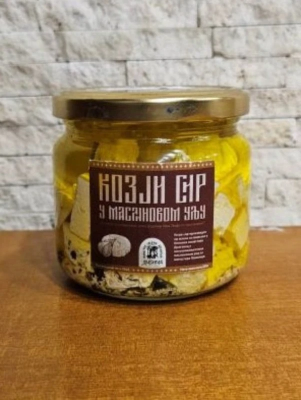 Козији сир у мас.уљу 370г-М.Д.