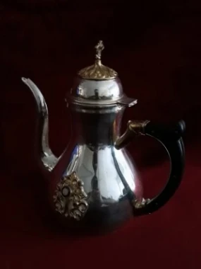 ЛАХАН СА РУЧКОМ